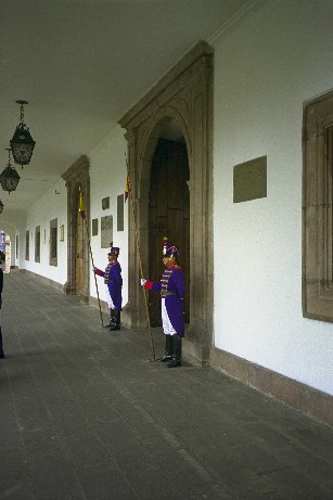 Click to see quito1.jpg